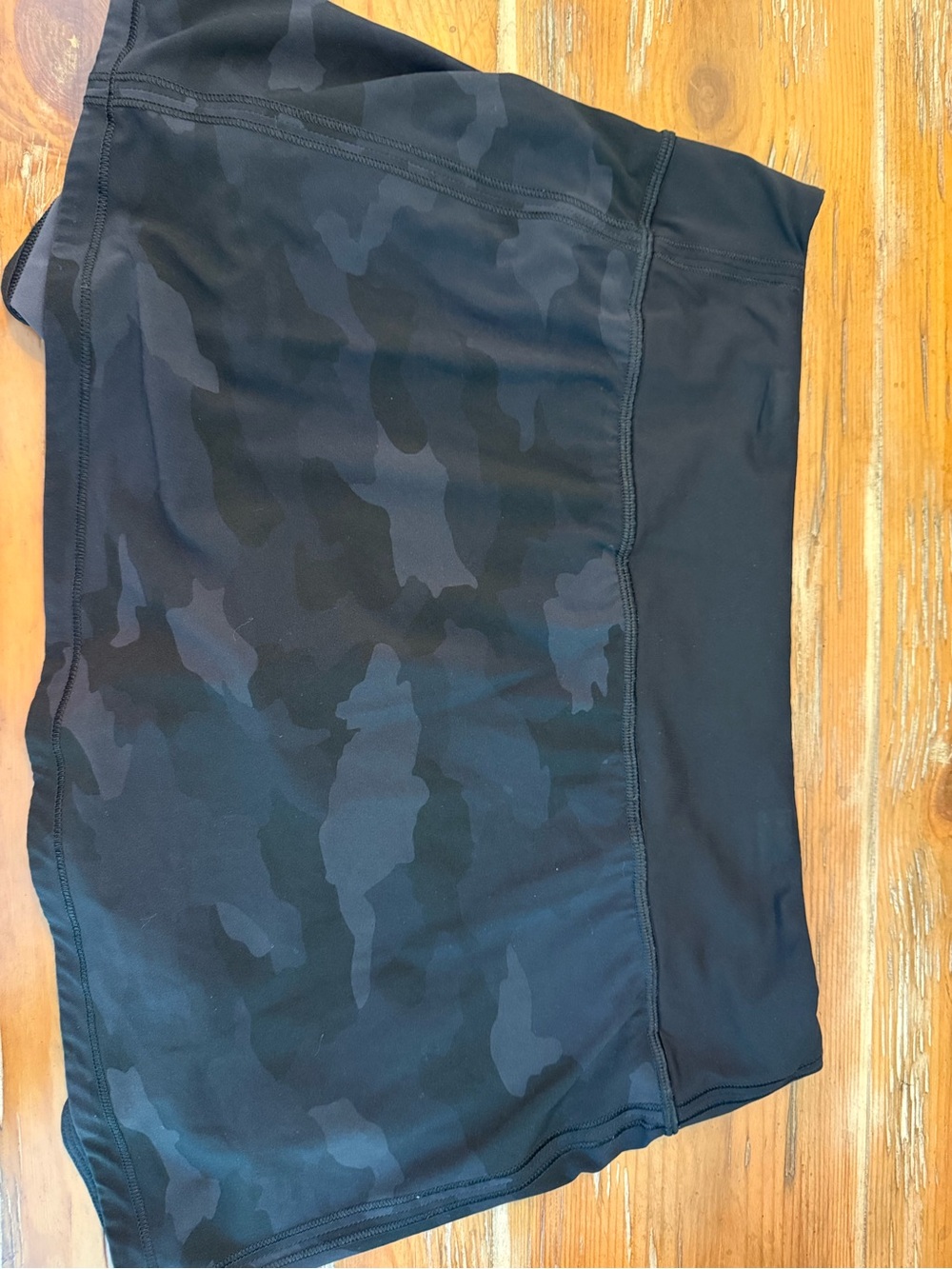Lululemon Black Camo Pace Rival Skirt classic